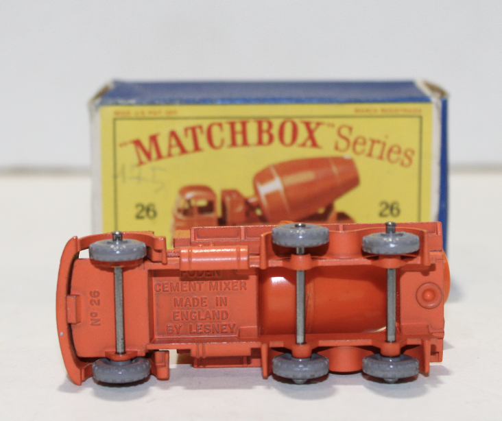 FODEN CEMENT MIXER MATCHBOX 1/64