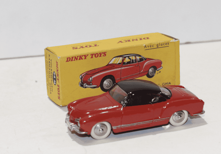 Volkswagen Karmann Ghia Coupé 1959 - Dinky Toys Chine 1/43