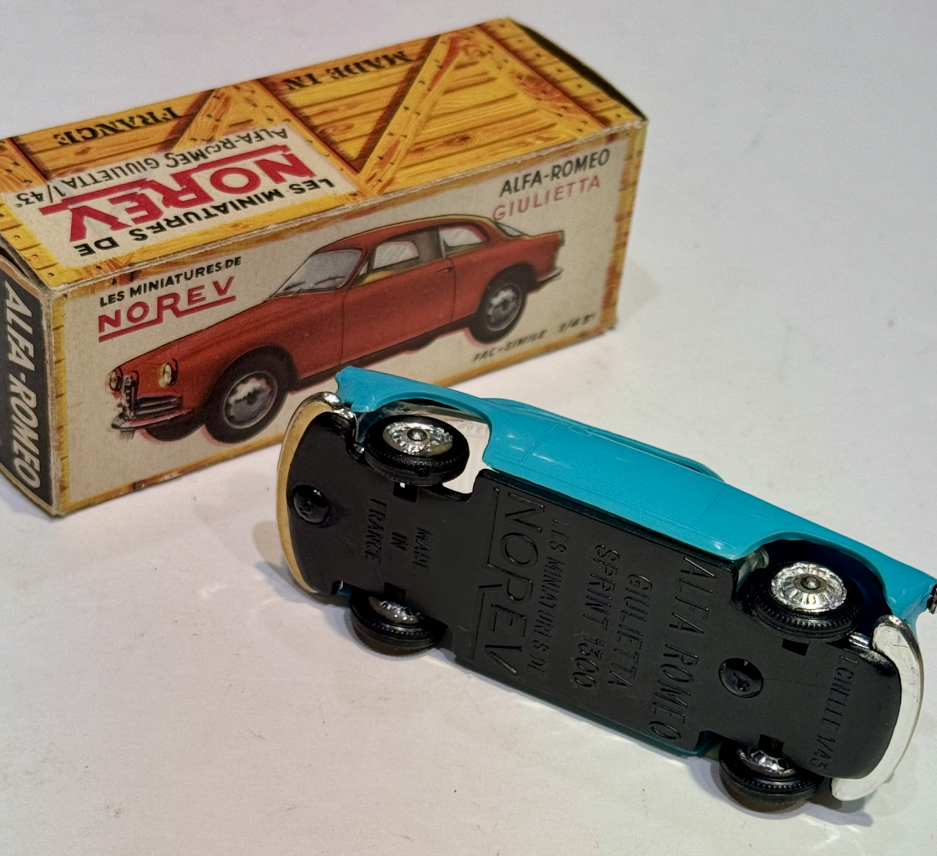 ALFA ROMEO GIULIETTA NOREV 1/43