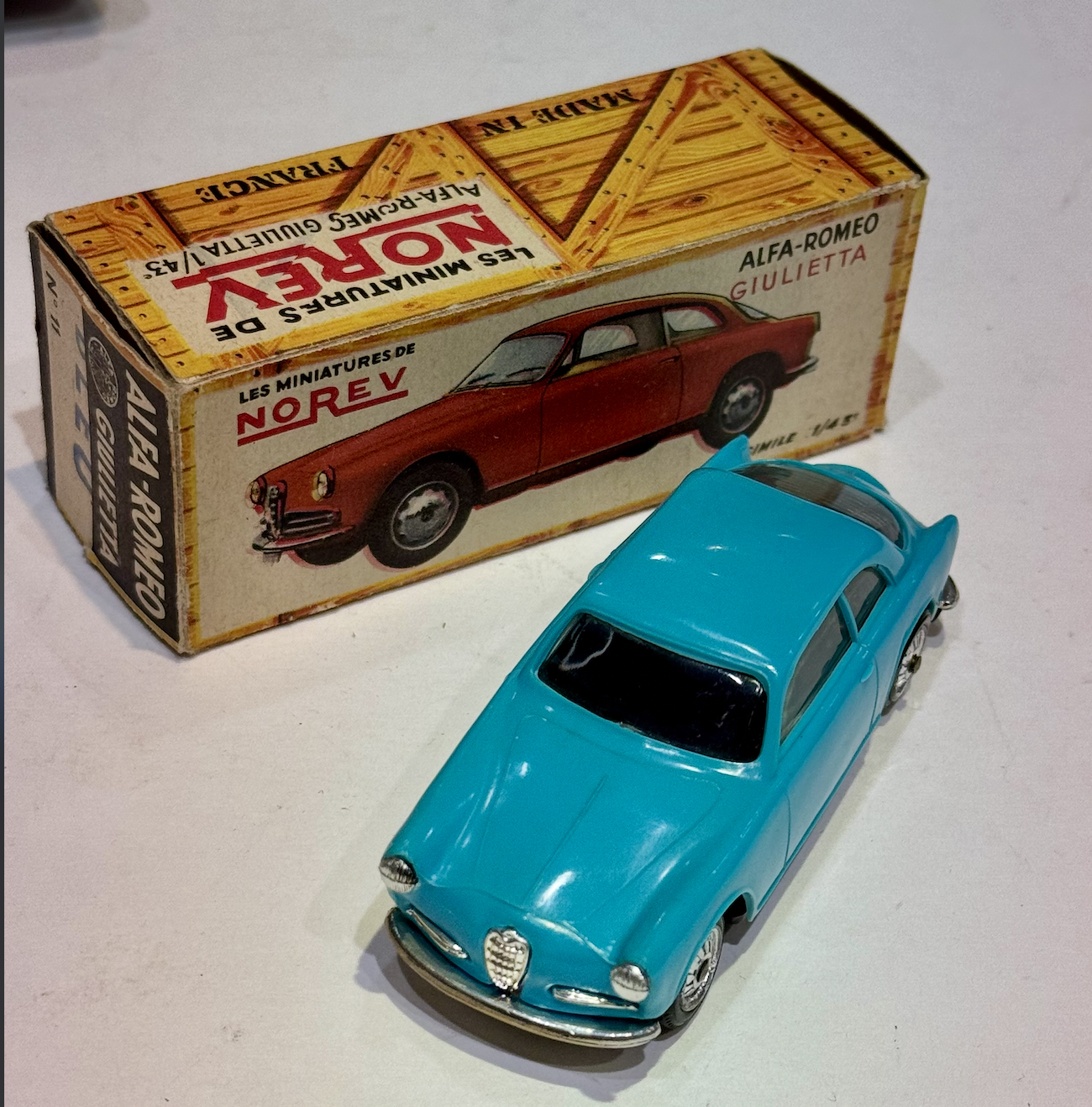 ALFA ROMEO GIULIETTA NOREV 1/43