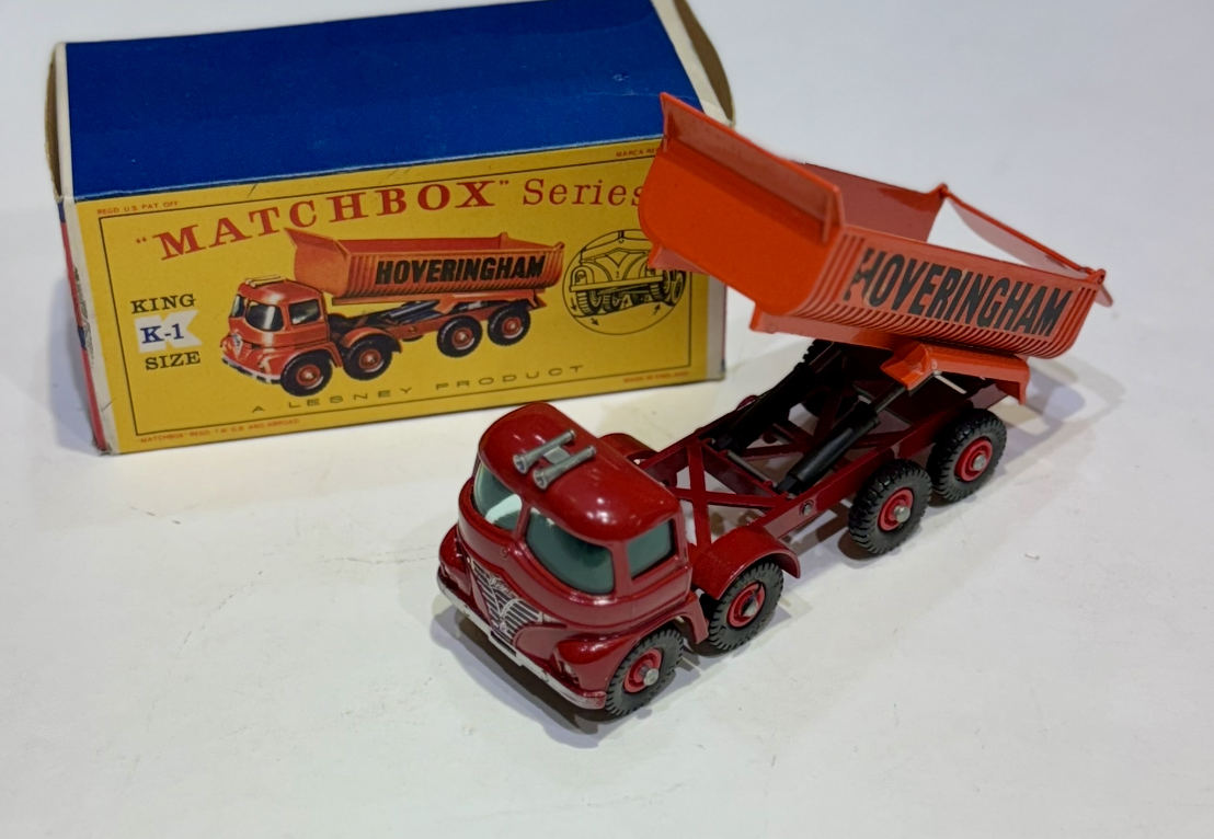 8 WHEEL TIPPER TRUCK MATXHBOX 1/43