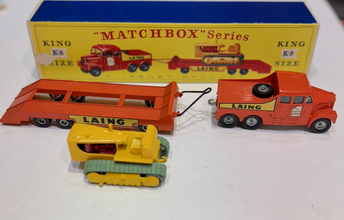 TRACTOR AND TRANSPORTER MATCHBOX 1/43