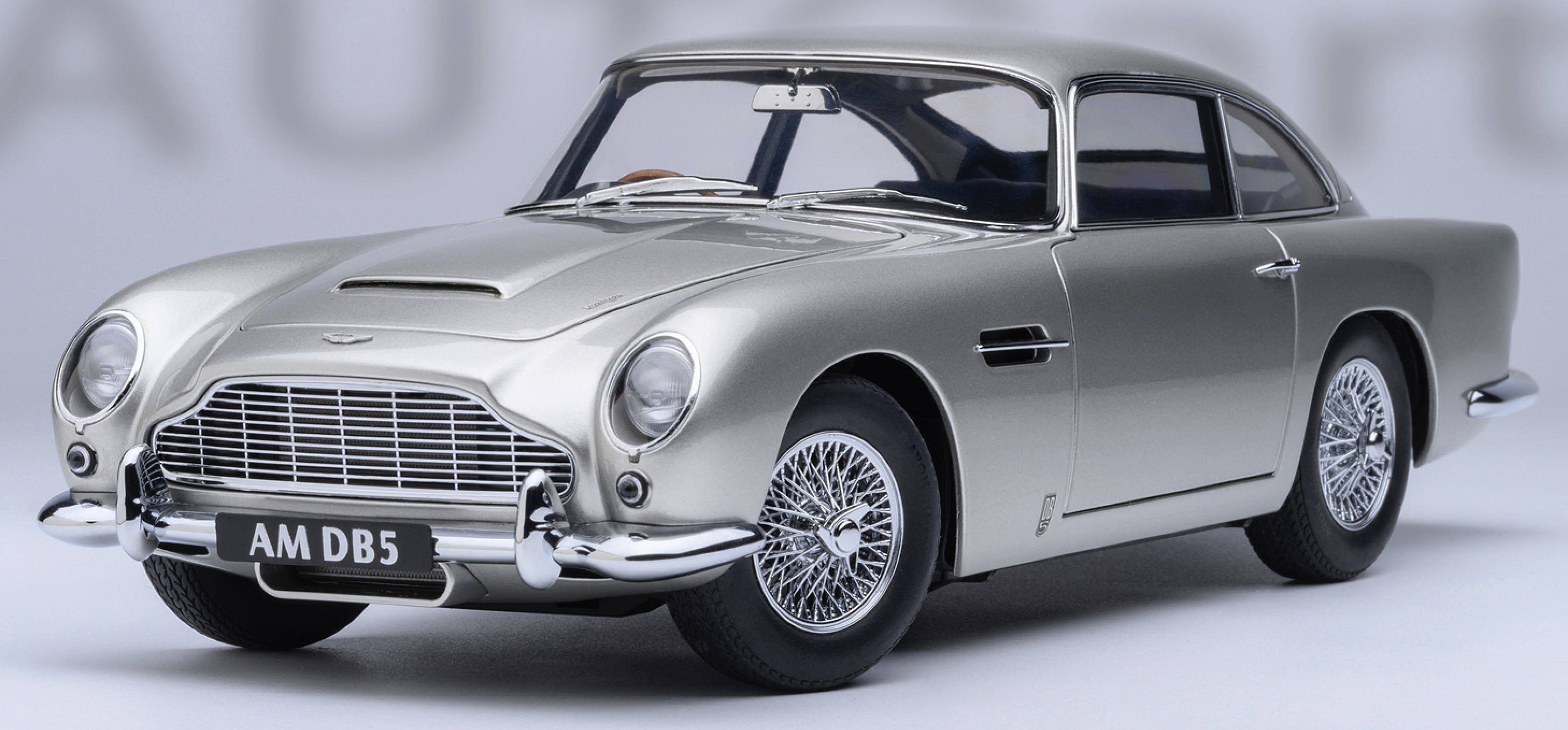Aston Martin DB5 1964 1/18 AUTOART