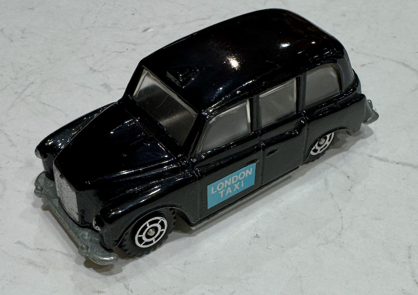 LONDON TAXI M. PERSAUD LTD. 1/43