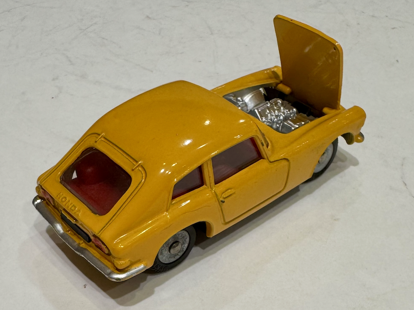 HONDA S 800 DINKY TOYS 1/43