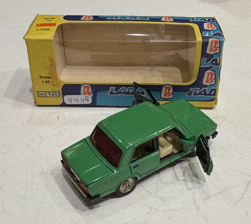 LADA VAZ SOVIETIC VERT 1/43