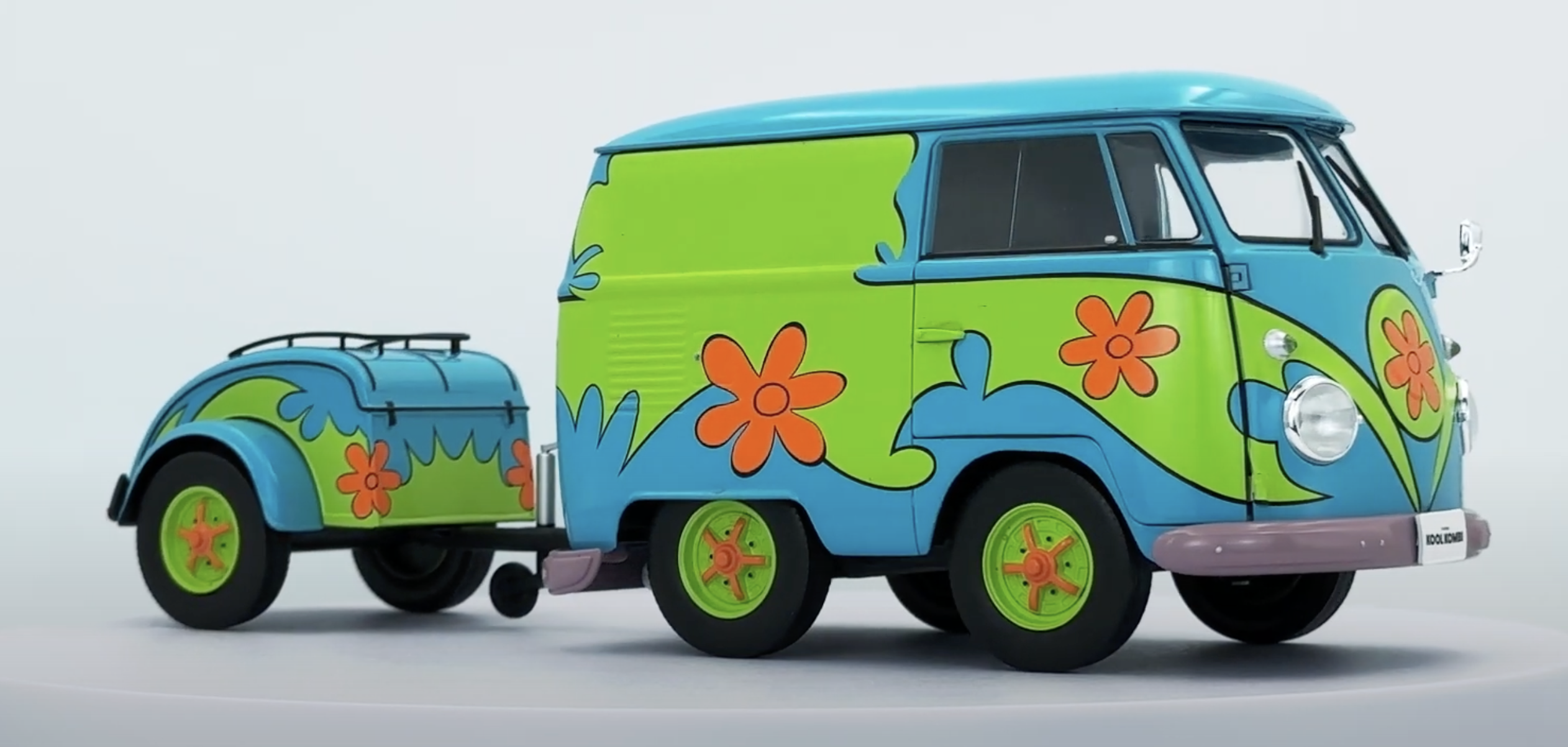 COOL COMBI – FLOWER POWER – 2024