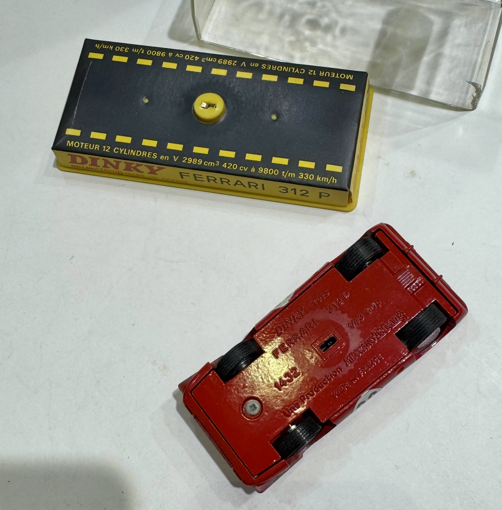 FERRARI 312P DINKY TOYS 1/43
