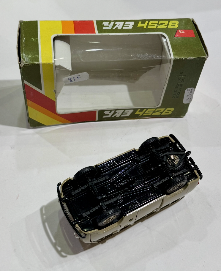 MINI BUS VAN3 452 N A41 NOVOEXPORT 1/43°