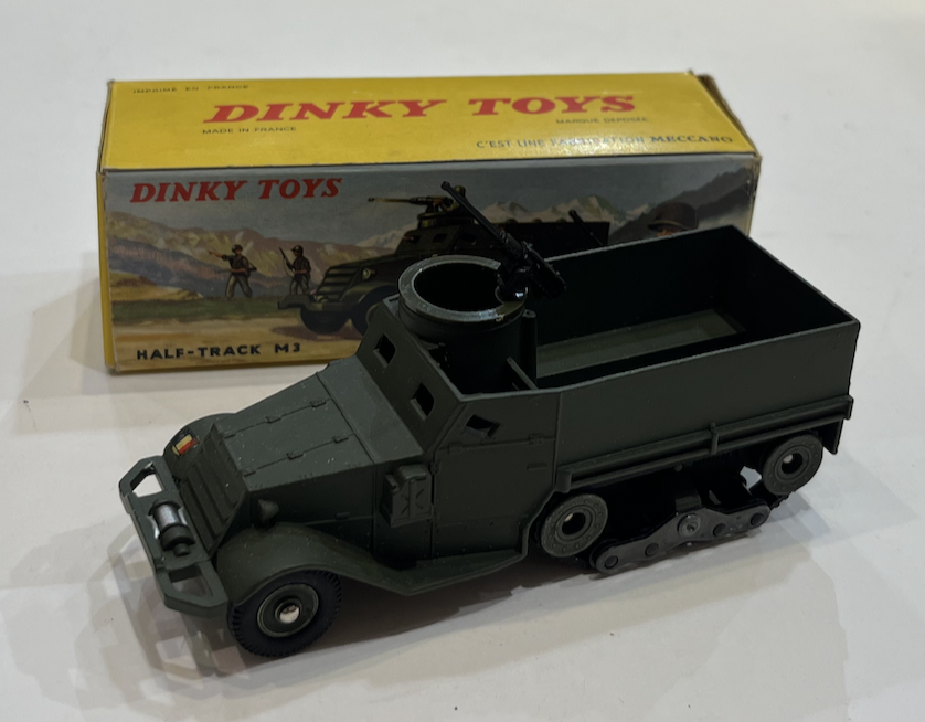HALF TRACK M3 AVEC MITRALLEUSE DINKY TOYS 1/43