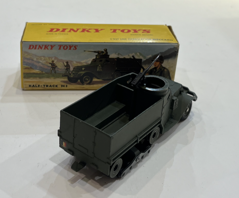 HALF TRACK M3 AVEC MITRALLEUSE DINKY TOYS 1/43
