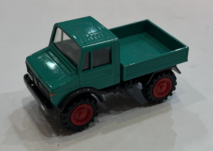 MERCEDES BENZ UNIMOG U 1500 CURSOR MODEL 1/43