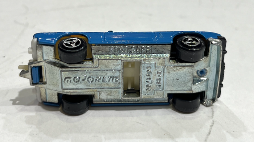 FORD CAPRI MAJORETTE 1/64°