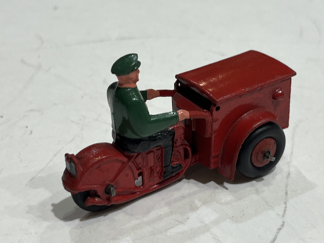TRIPORTEUR DINKY TOYS 1/43°