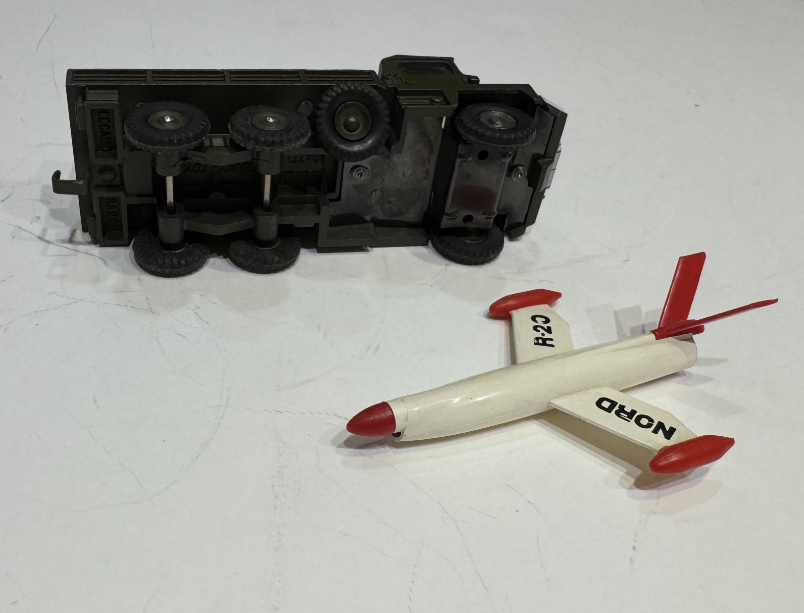 BERLIET GAZELLE DINKY TOYS 1/43