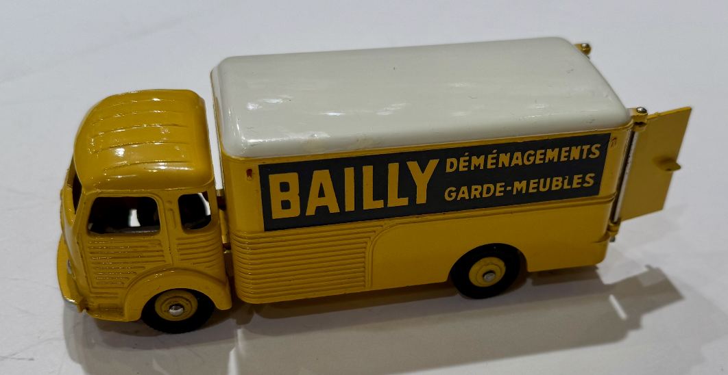 SIMCA CARGO DINKY 1/43°