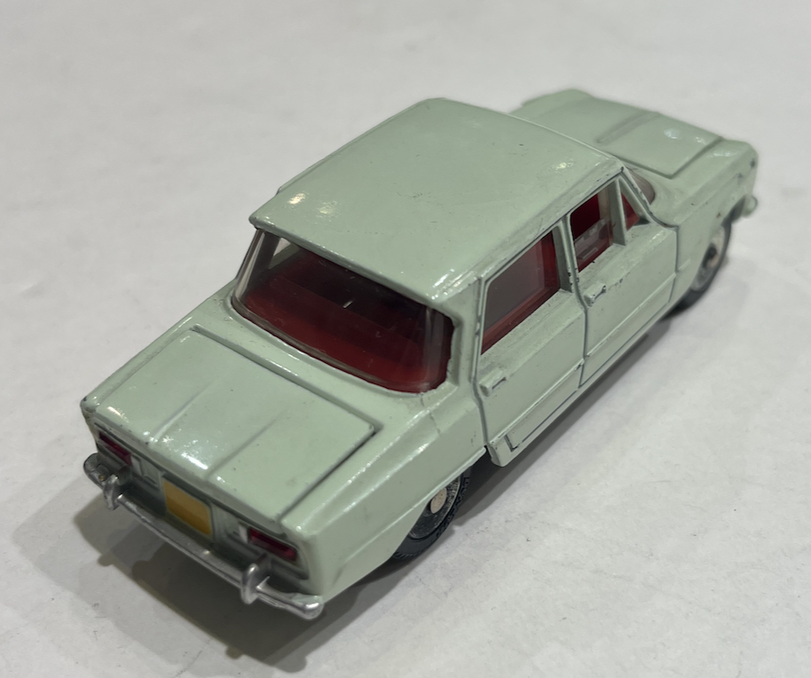 ALFA ROMEO GULIA TI DINKY TOYS 1/43°