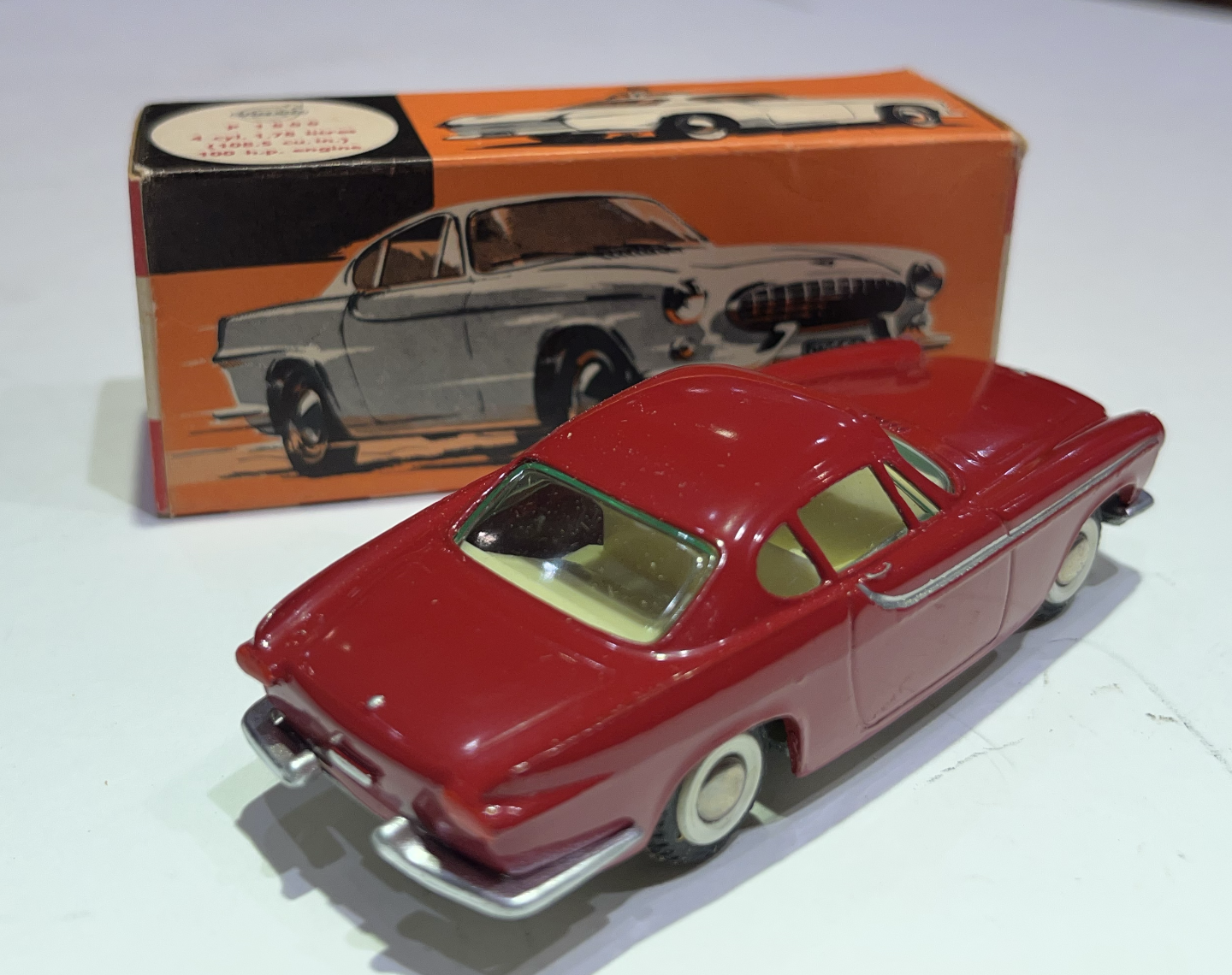 VOLVO P1800 TEKNO 1/43