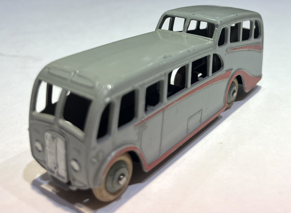 CAR OBSERVATION COACH DINKY TOYS 1/43