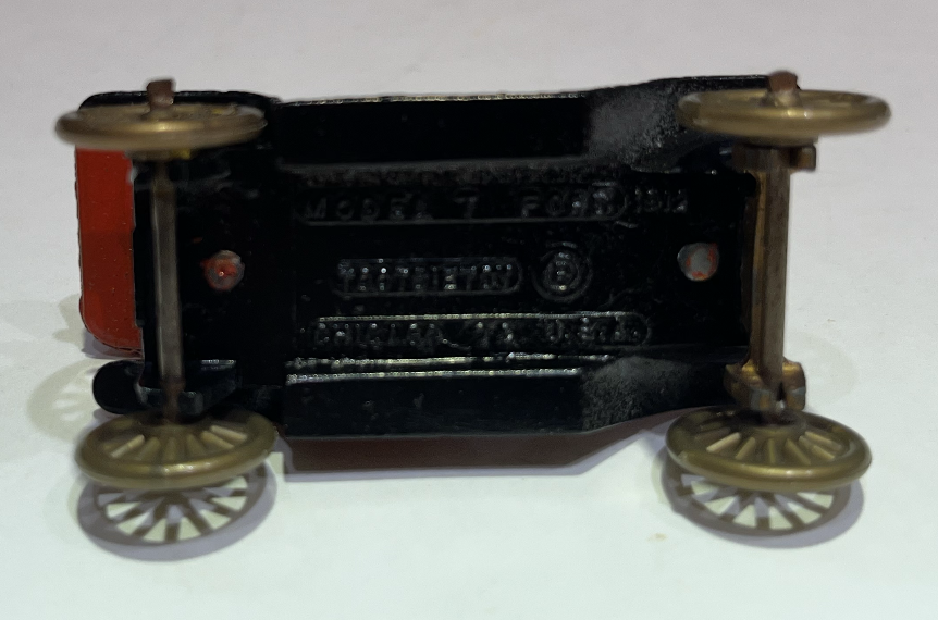 FORD MODEL T TOOTSIETOY 1/43