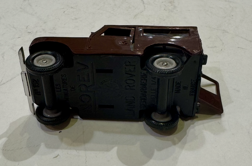 LAND ROVER GENDARMERIE NOREV 1/43