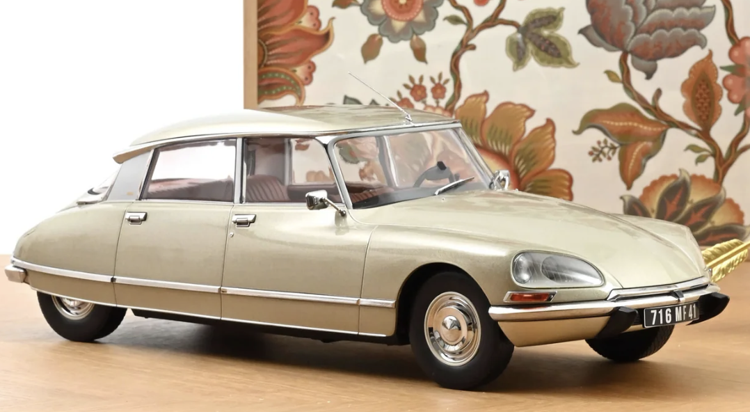 Citroën DS 23 Pallas 1973 Beige Tholonnet 1/12 NOREV