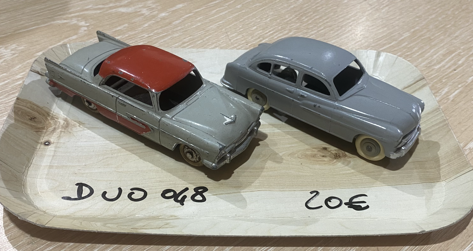 VOITURE AMERICAN DINKY TOYS 1/43