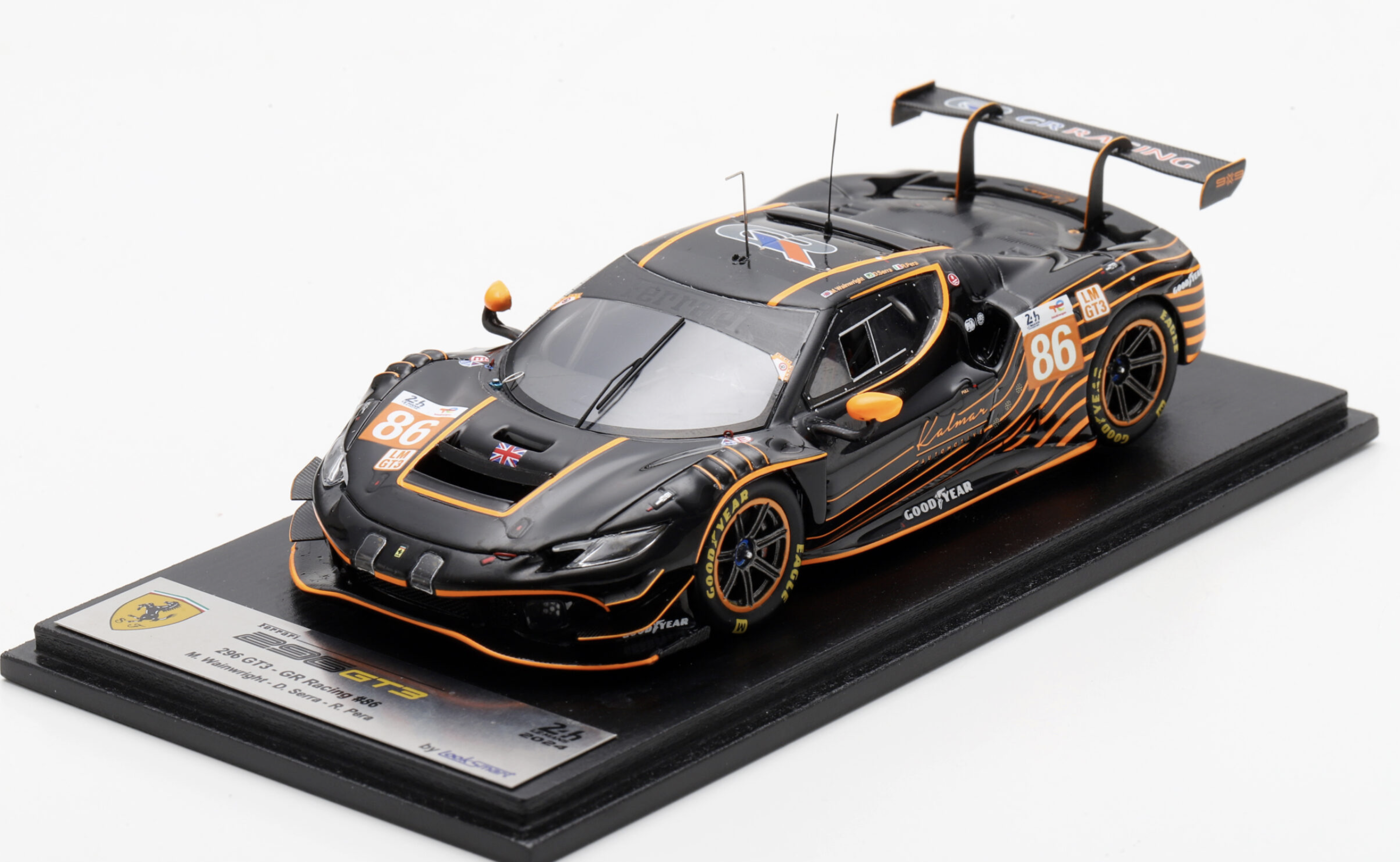 FERRARI 296 GT3 N°86 GR Racing 24H Le Mans 2024 M. Wainwright - D. Serra - R. Pera 1/43 LOOKSMART