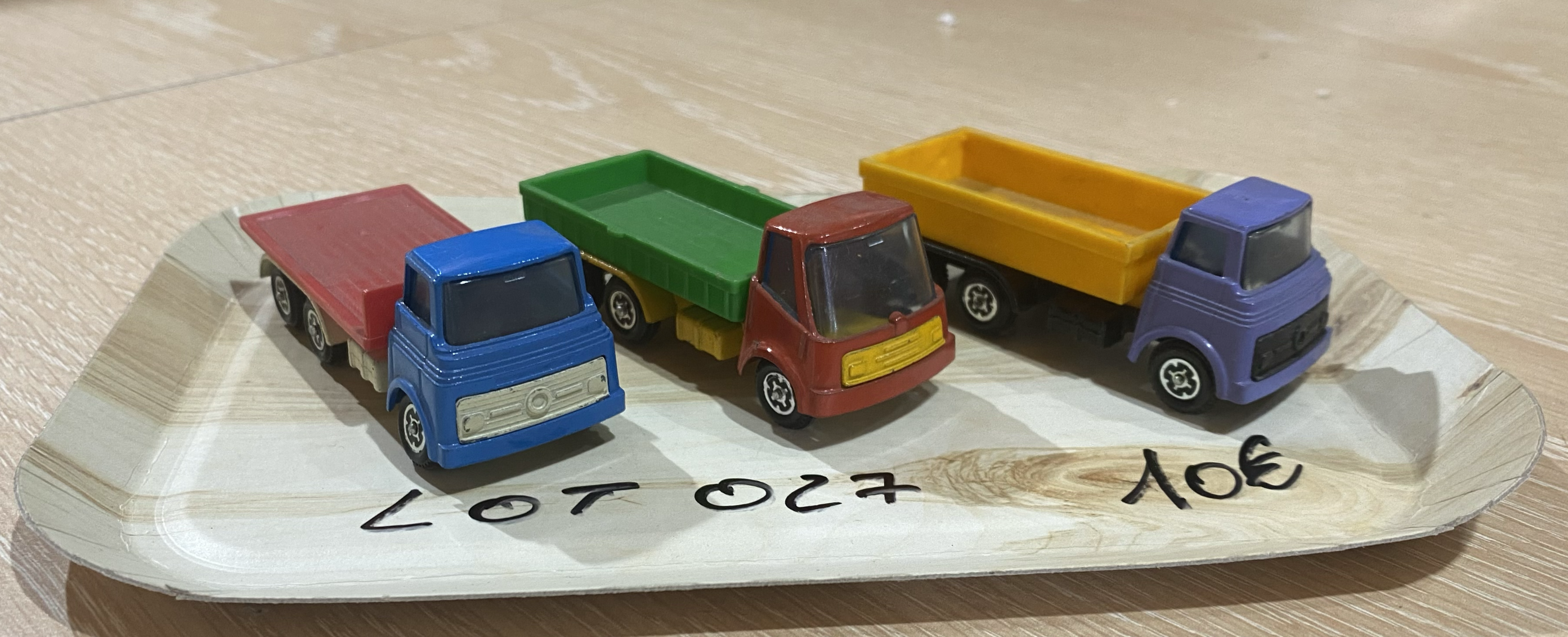 LOT CAMION LONESTAR 1/64