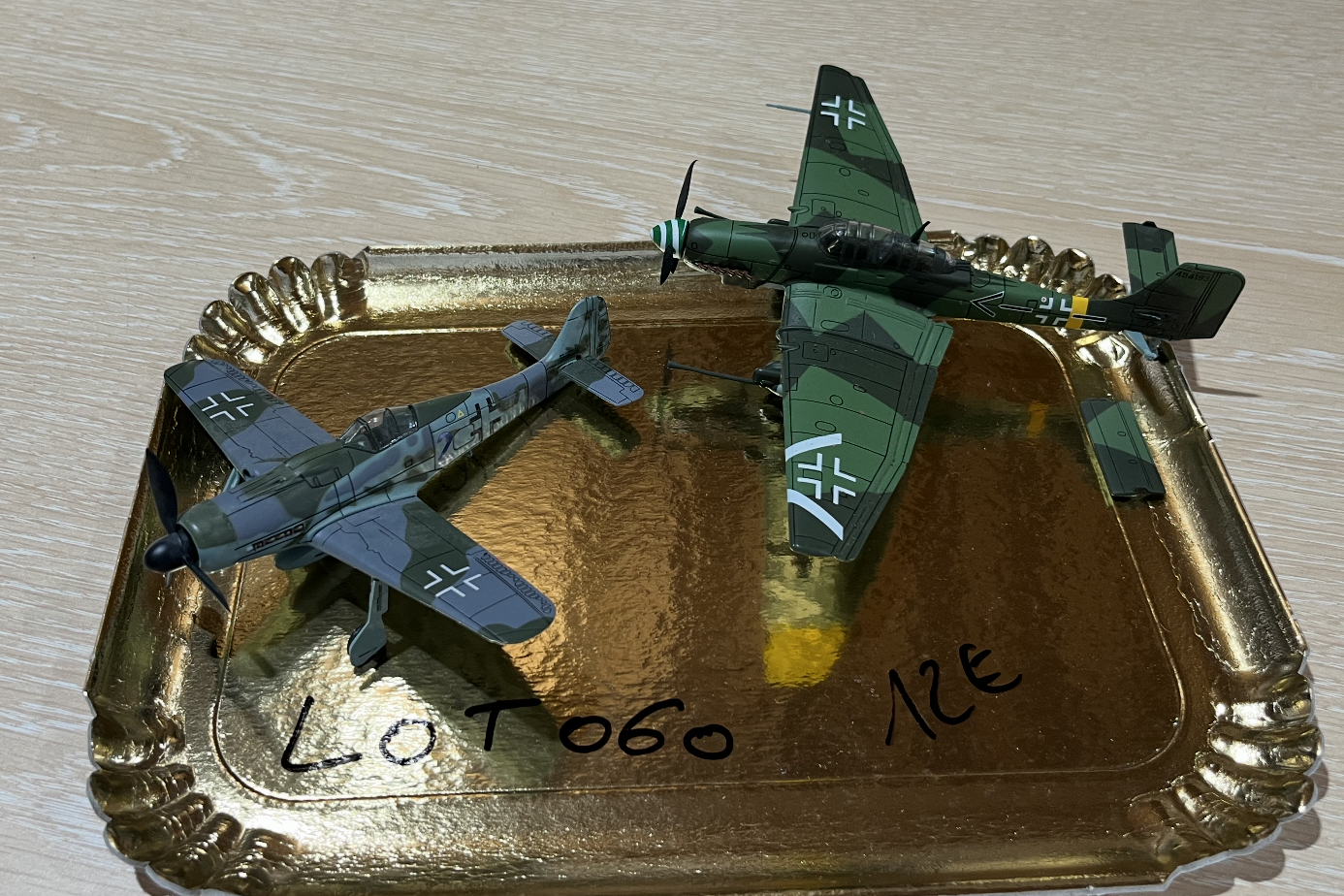 LOT AVION MILITAIRE