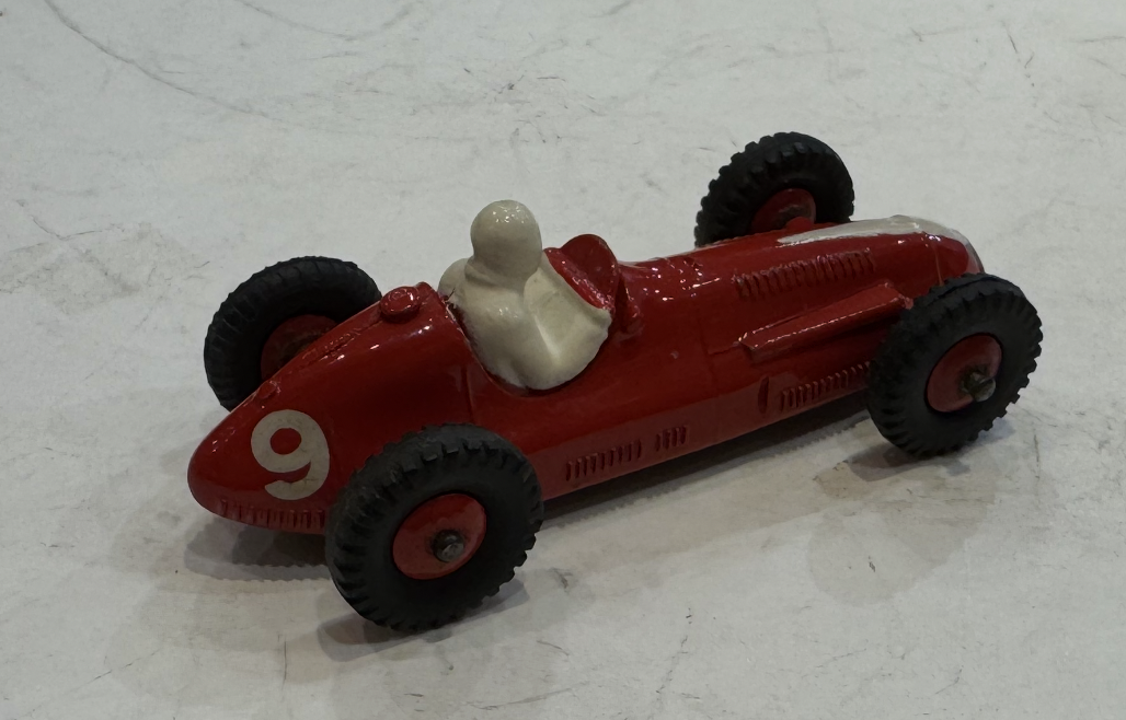 MASERATI RACE FORMULA 1 DINKY TOYS 1/43