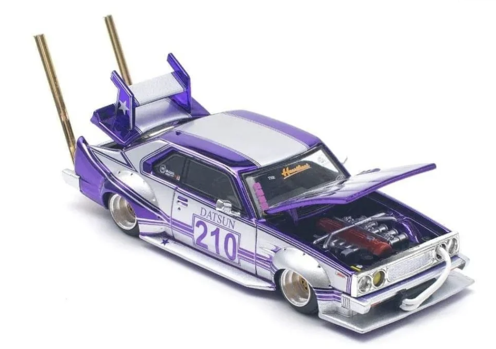 SKYLINE C210 KAIDO RACER (BOSOZOKU STYLE) PURPLE CHROME/SILVER POPRACE1/64