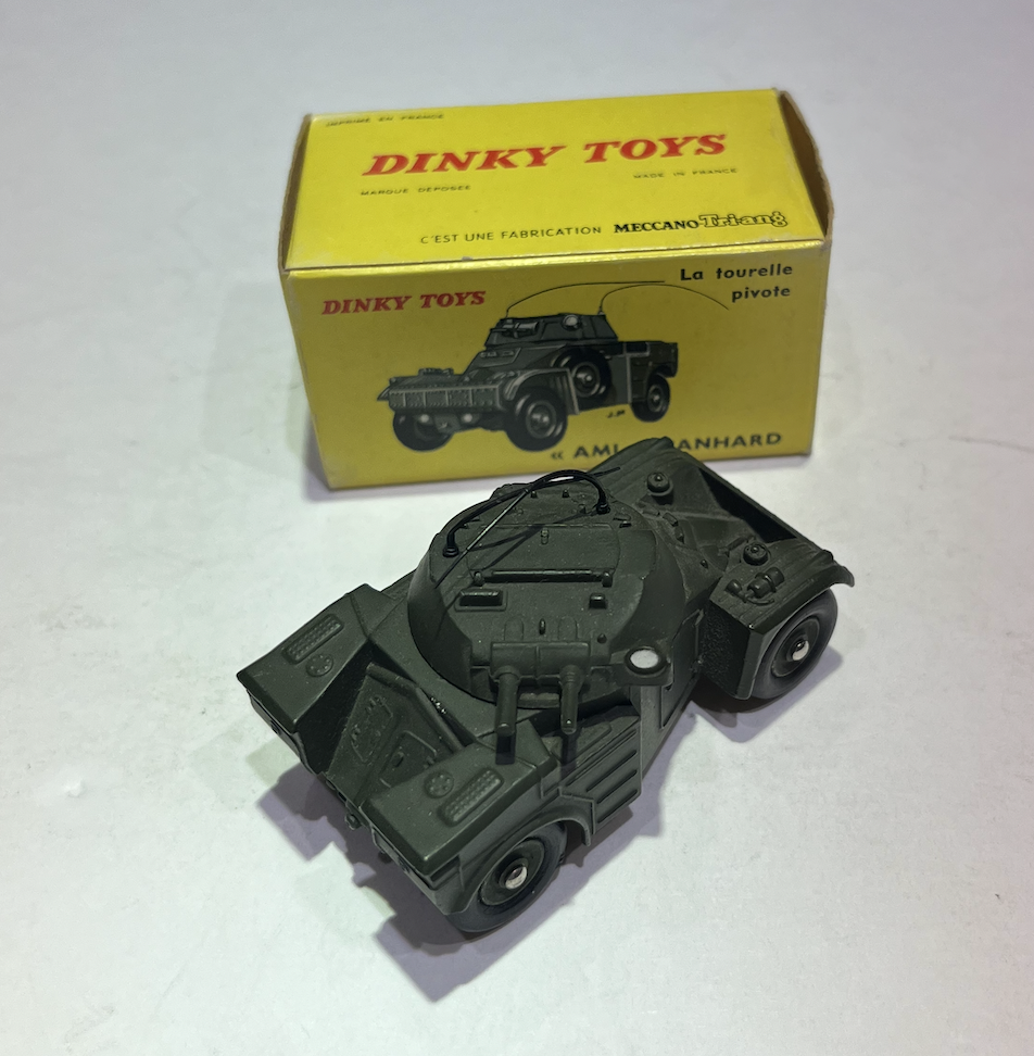 PANHARD AUTO-MITRAILLEUSE LEGÈRE DINKY 1/43