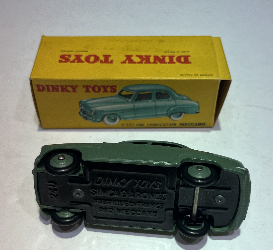 SIMCA 9 ARONDE DINKY 1/43