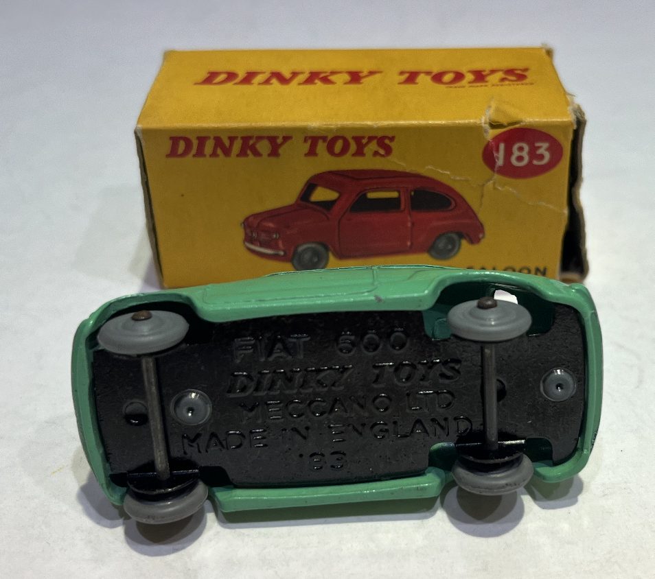 FIAT 600 SALOON DINKY 1/43