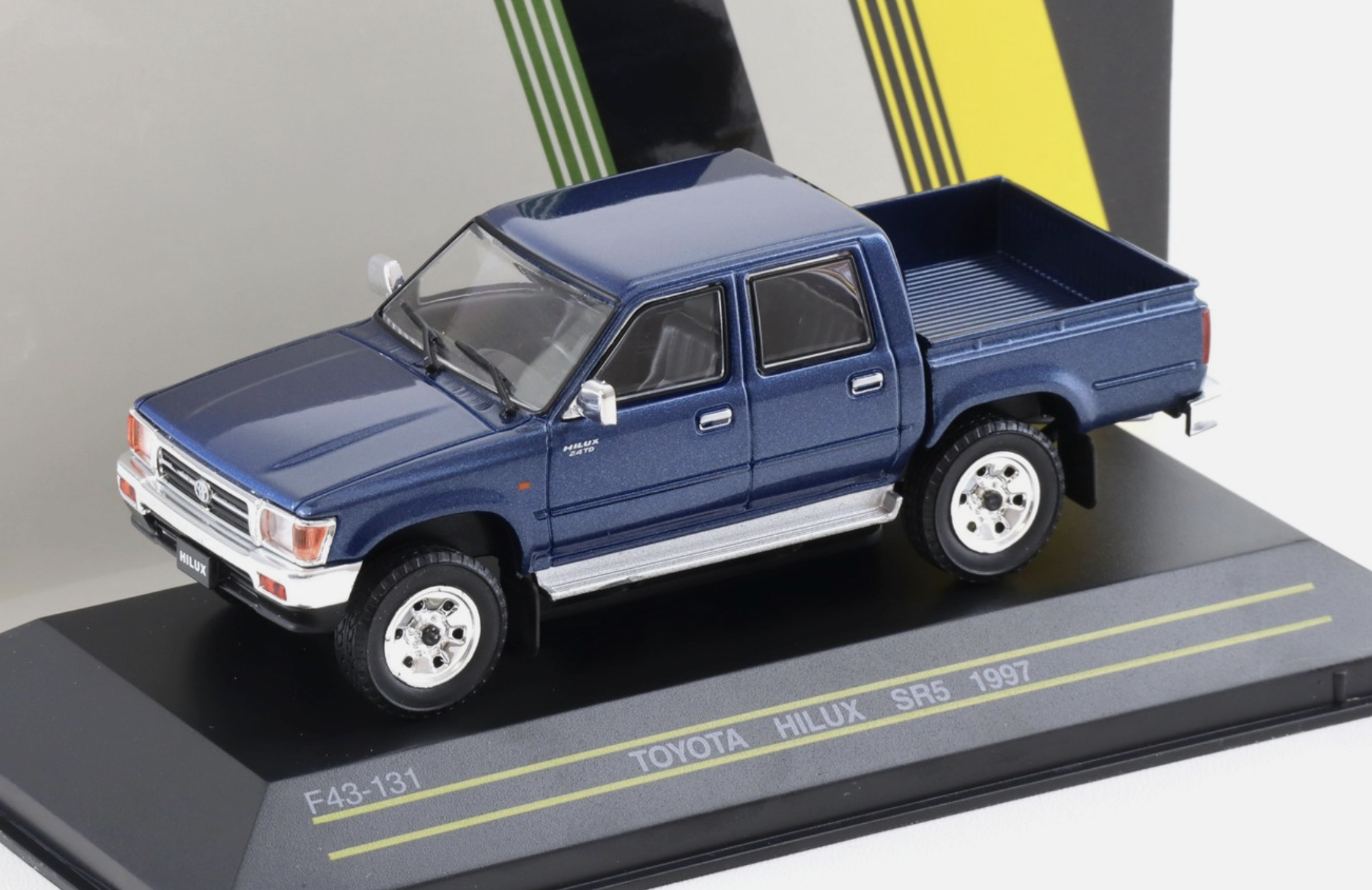 TOYOTA HILUX SR5 BLEU FIRST 1/43°