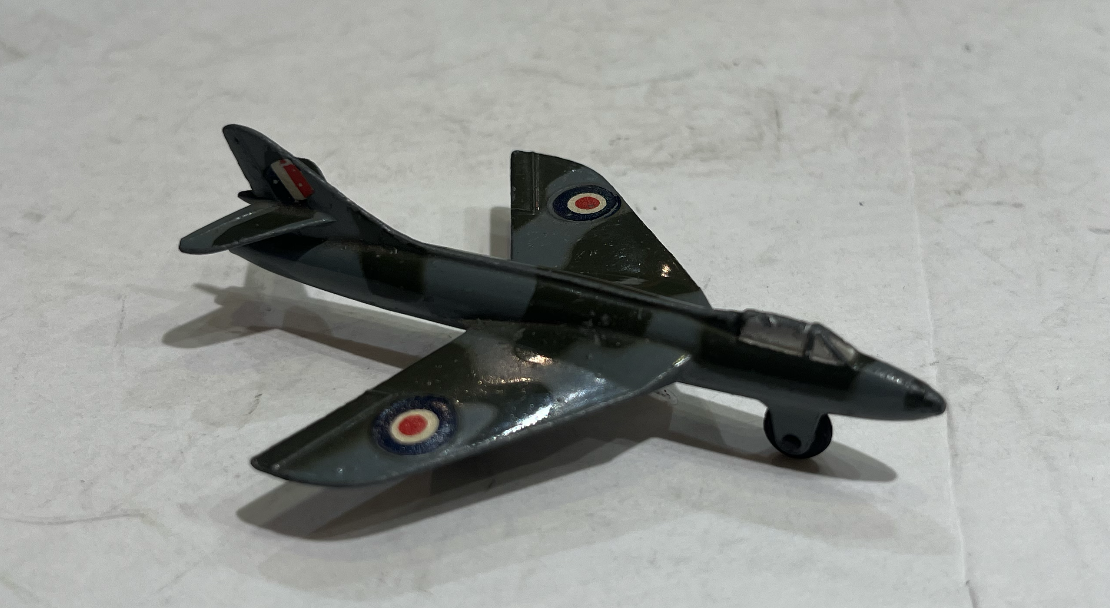 HAWKER HUNTER FIGHTER DINKY TOYS 1/200°