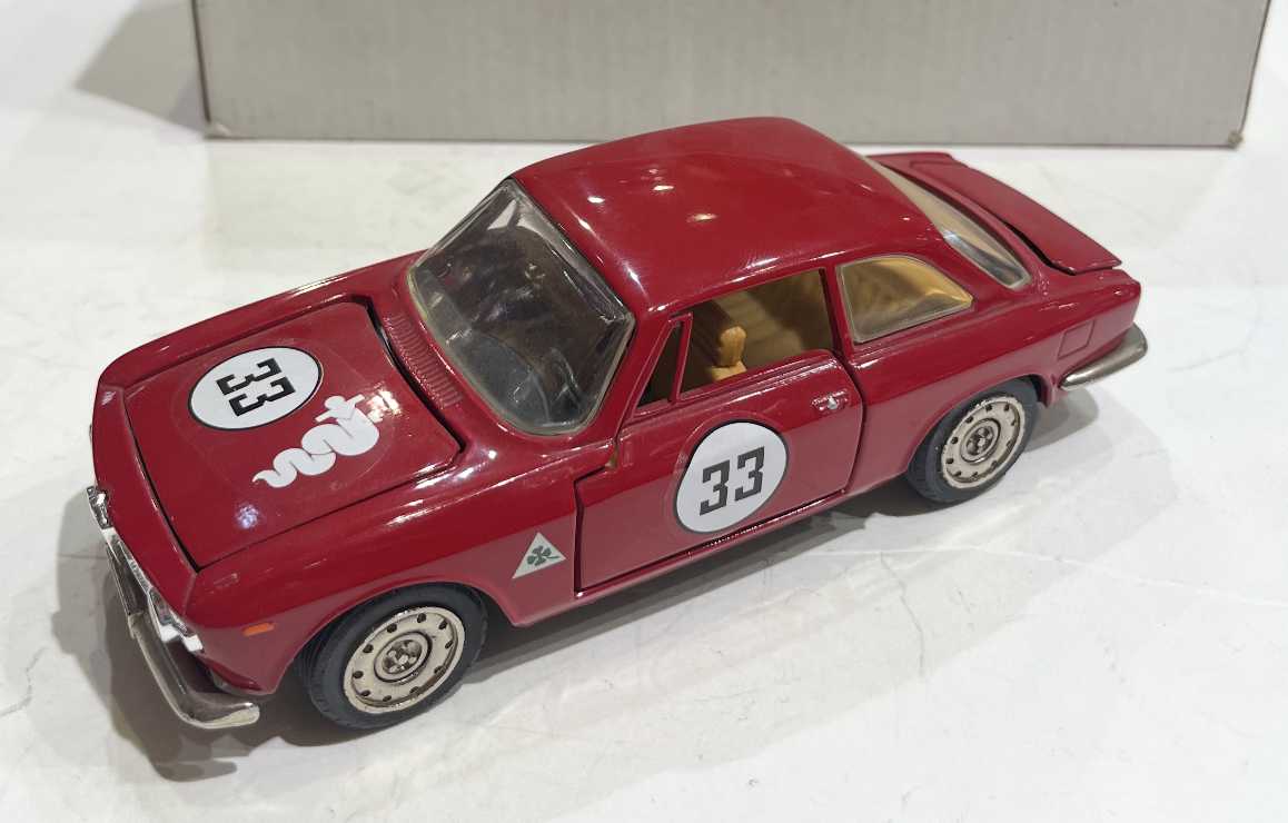 ALFA ROMEO GIULIA GT.A N°33 TOGI 1/24°