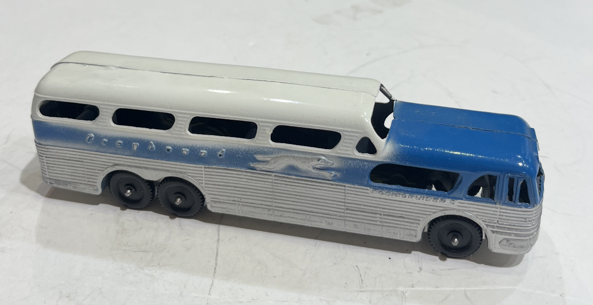 GREYHOUND PULLMAN SCENICRUISER TOOTSIETOY 1/50