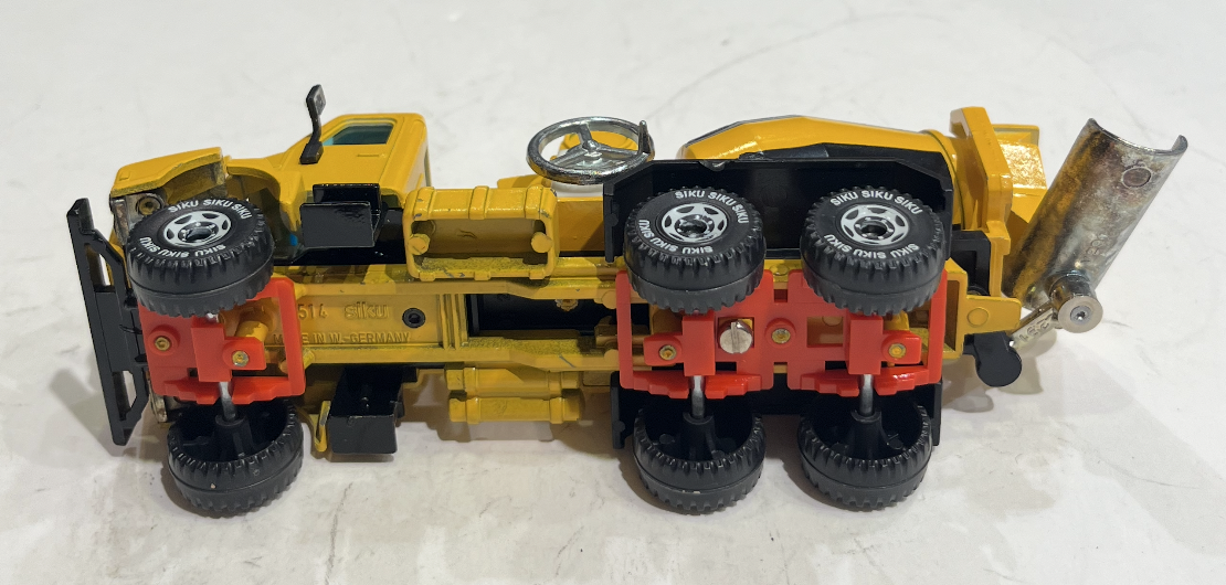 CAMION TRAVAUX PUBLIC SIKU 1/50