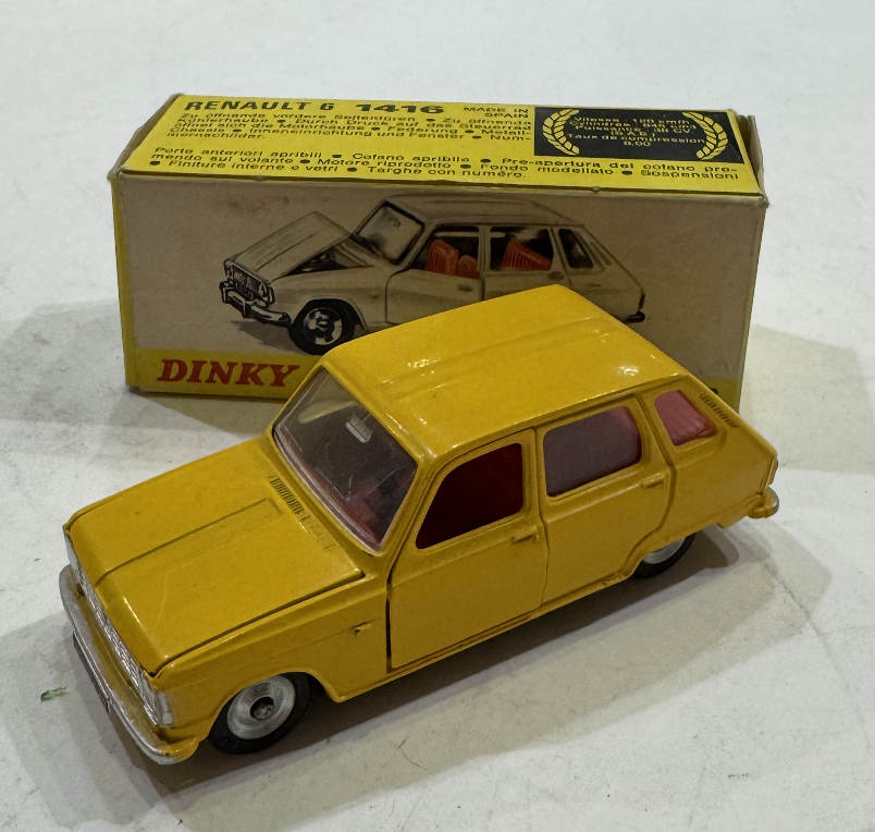 RENAULT 6 DINKY TOYS 1/43