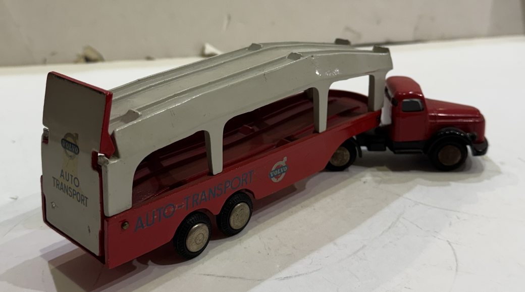 VOLVO TRANSPORTER TEKNO 1/43