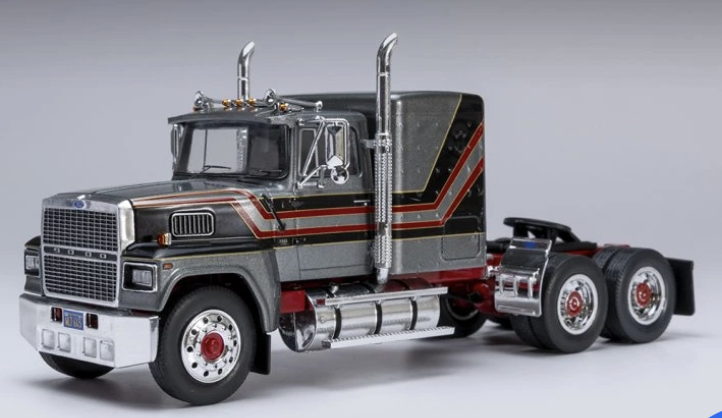 Ford LTL-9000  IXO 1/43