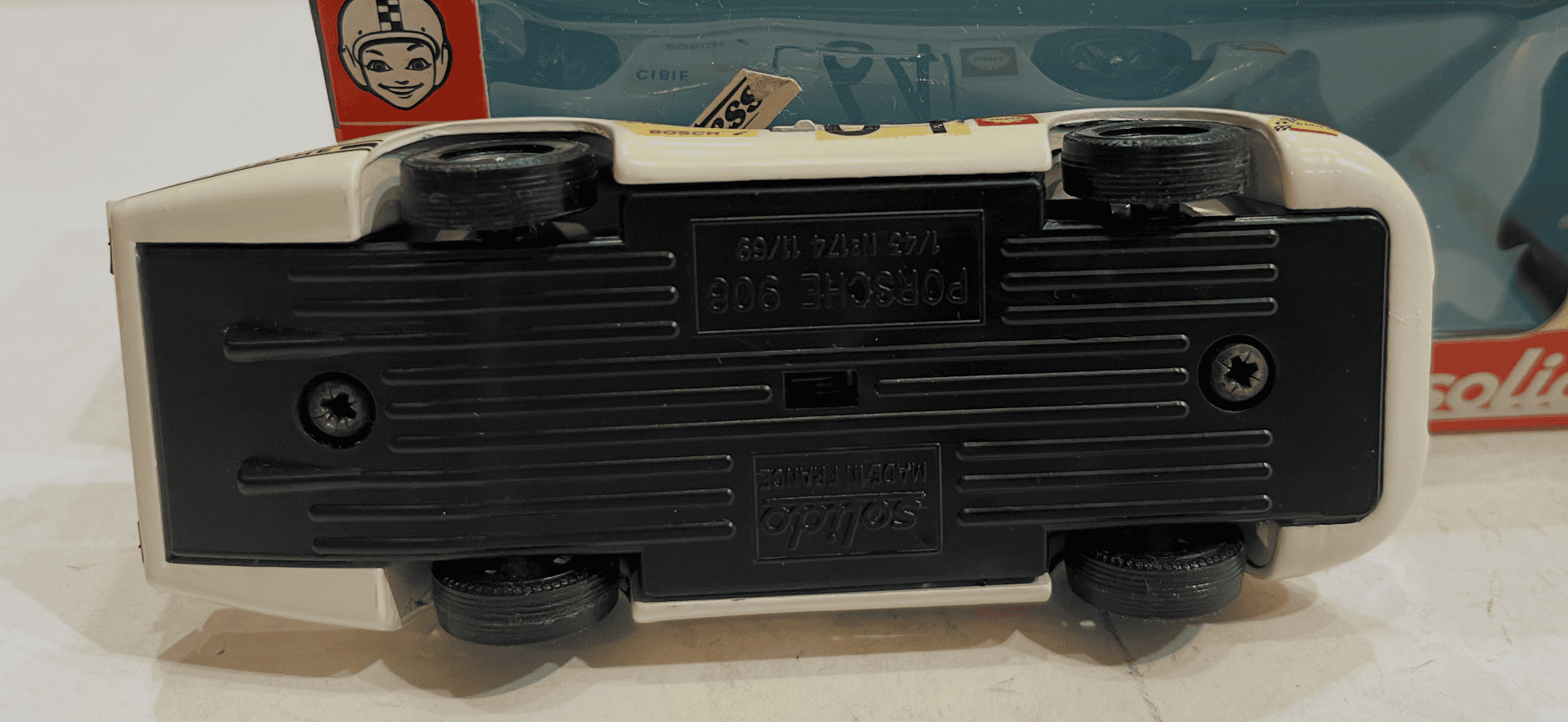 PORSCHE 908 SOLIDO 1/43