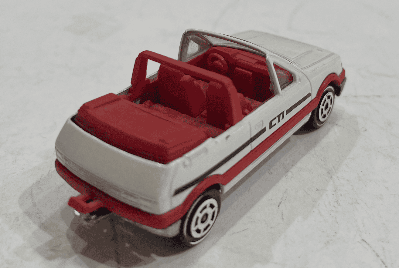 PEUGEOT 205 CTI MAJORETTE 1/53