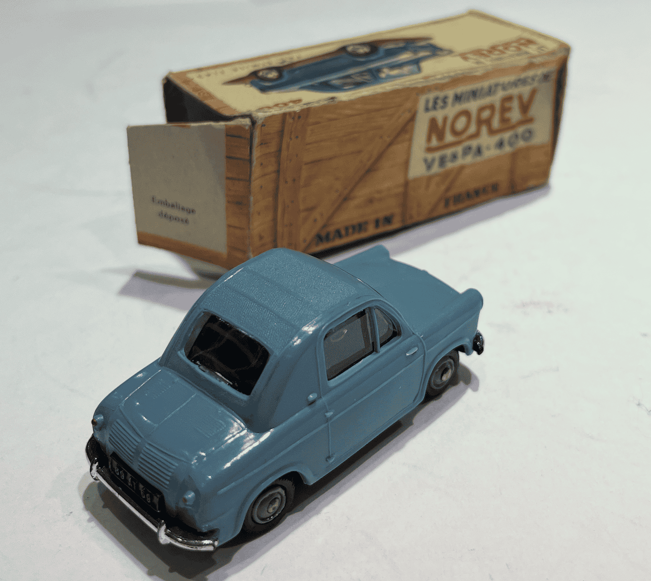 VESPA 400 1/43 NOREV