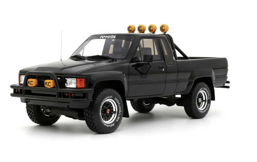 Toyota Hilux SR5 Glossy Black 202 1985 OTTO 1/18