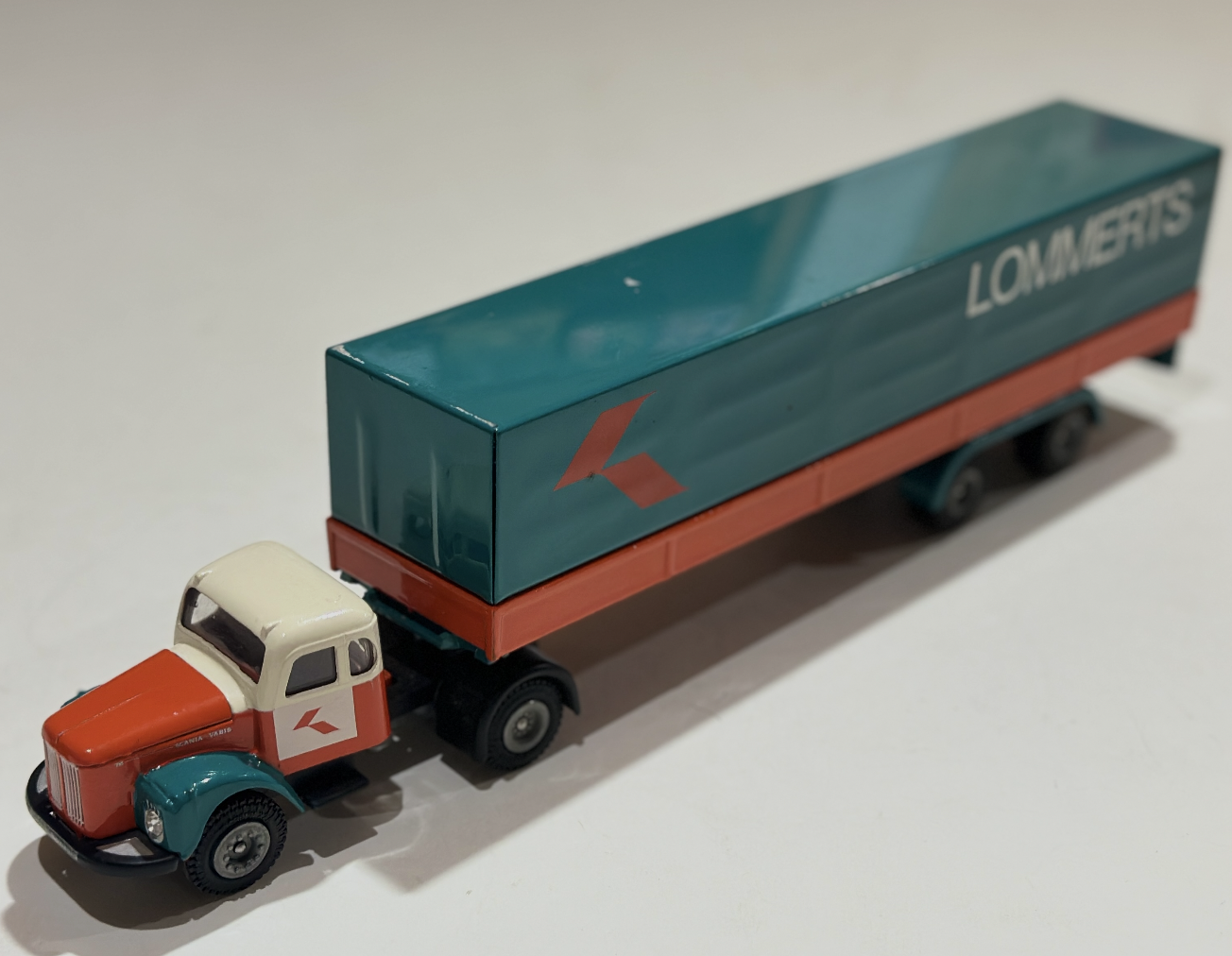SCANIA VABIS TRANSPORTER LOMMERTS TEKNO 1/43