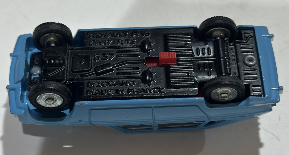 RENAULT R16 DINKY TOYS 1/43