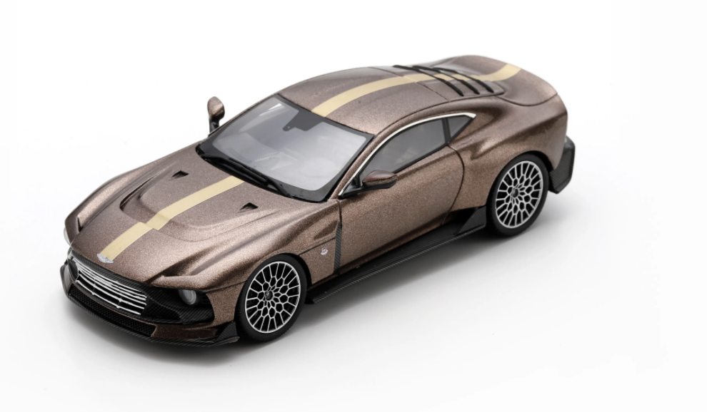 ASTON MARTIN VALOUR 2024 SPARK 1/43